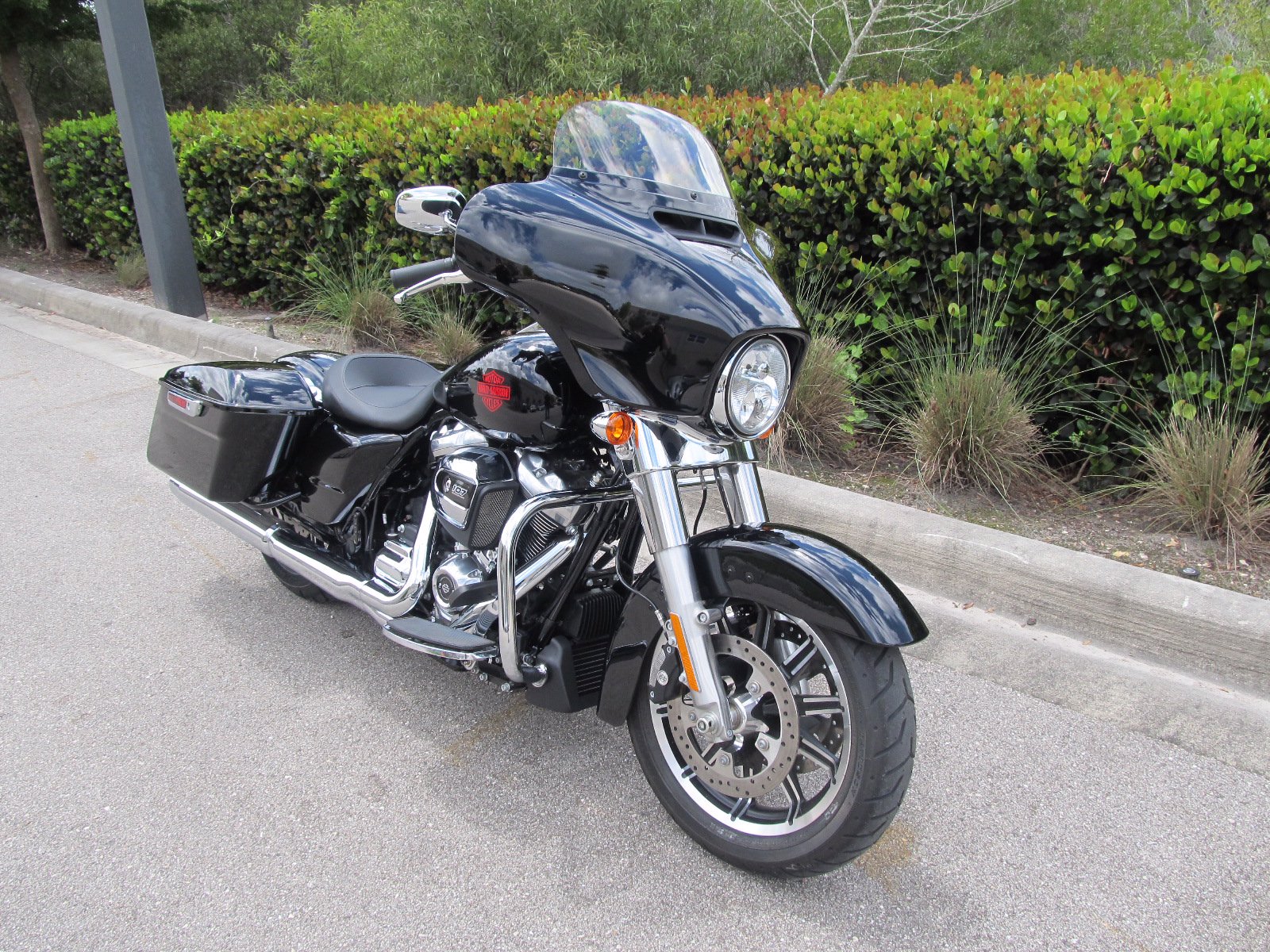 Pre-Owned 2019 Harley-Davidson Electra Glide Standard FLHT Touring in ...