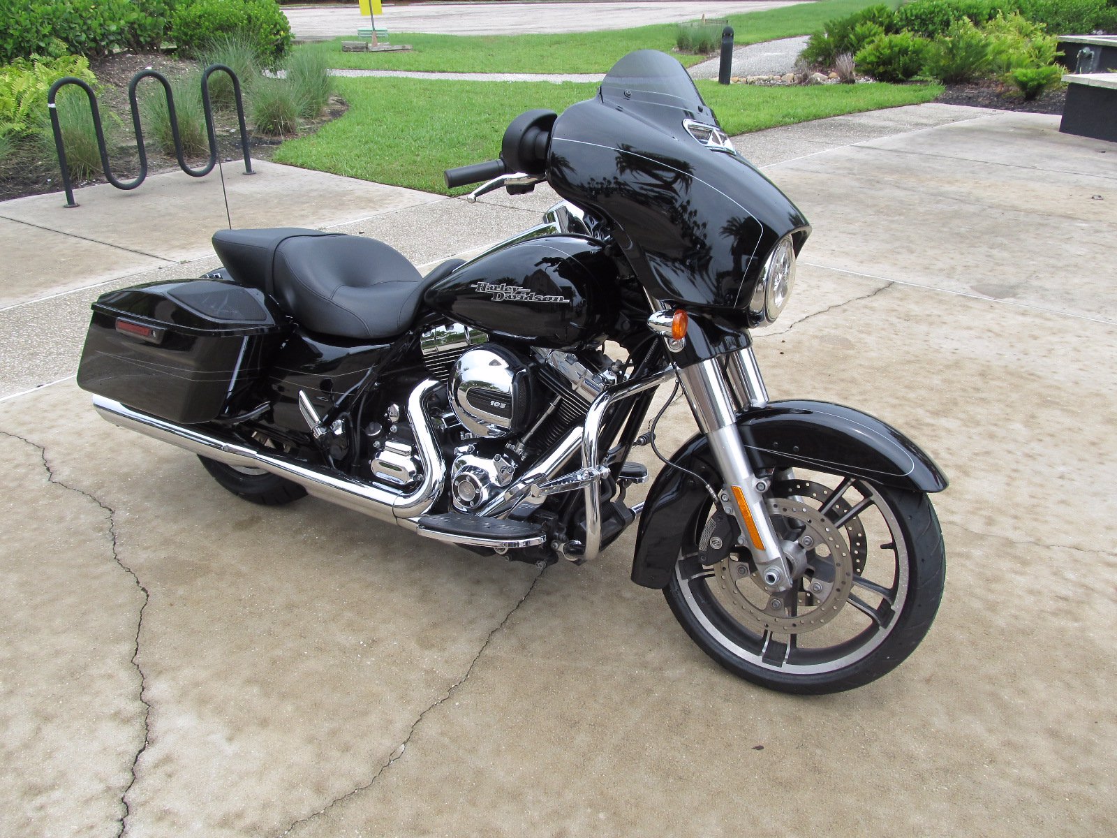 Pre-owned 2015 Harley-davidson Street Glide Special Flhxs Touring In 